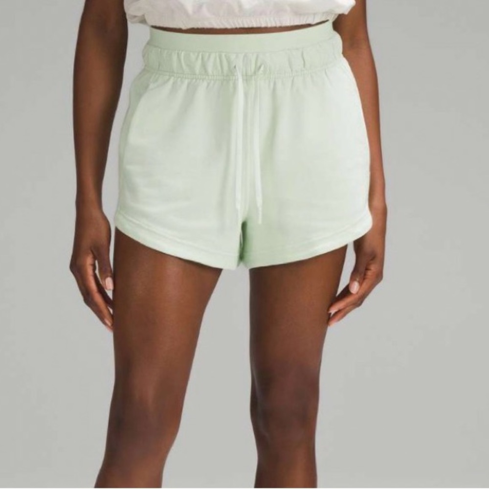Lululemon Inner Glow High-Rise Short 3”